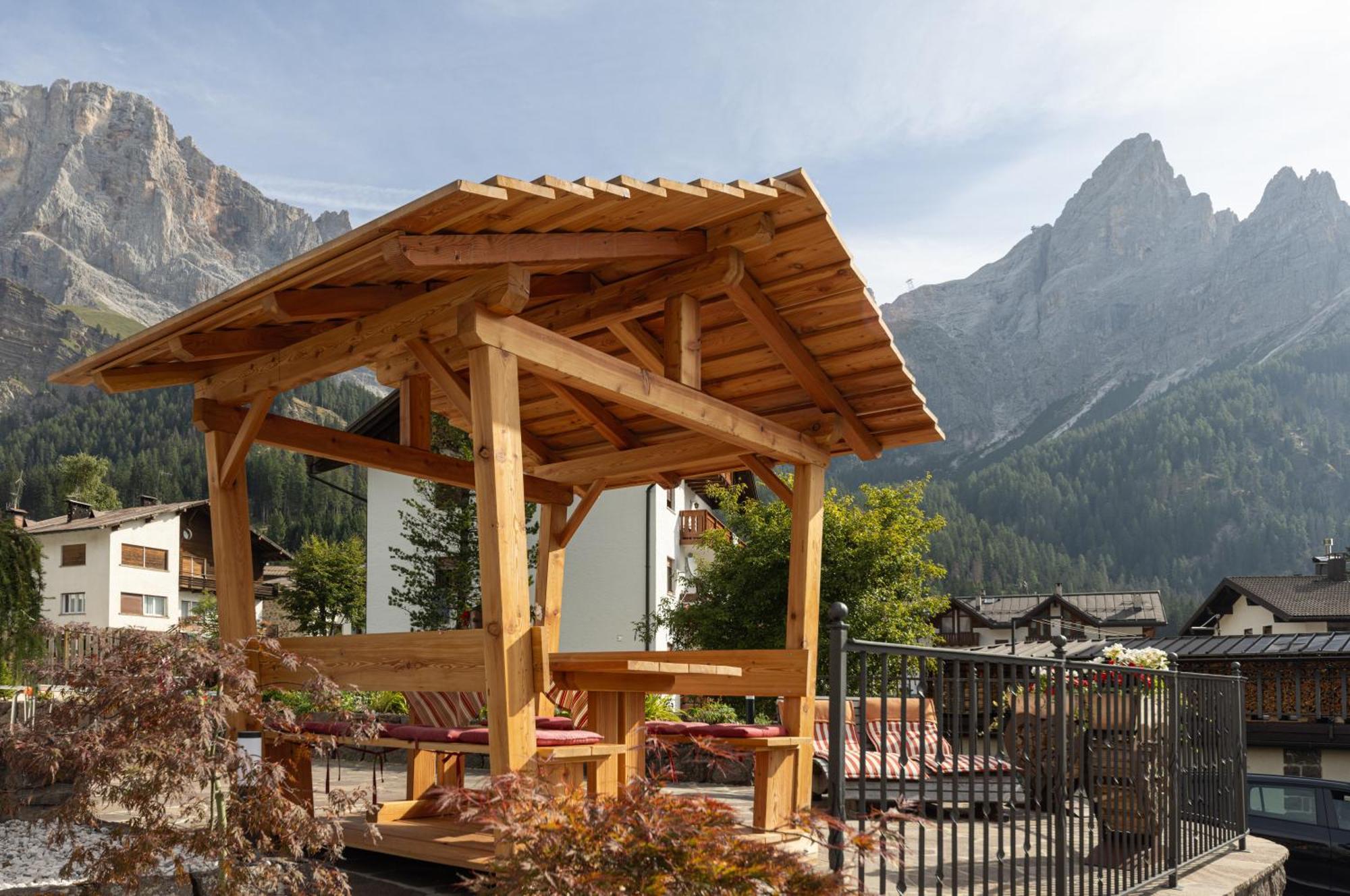 Hotel Panorama Сан-Мартино-ди-Кастроцца Экстерьер фото
